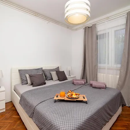 Apartment Awesome In With Wifi