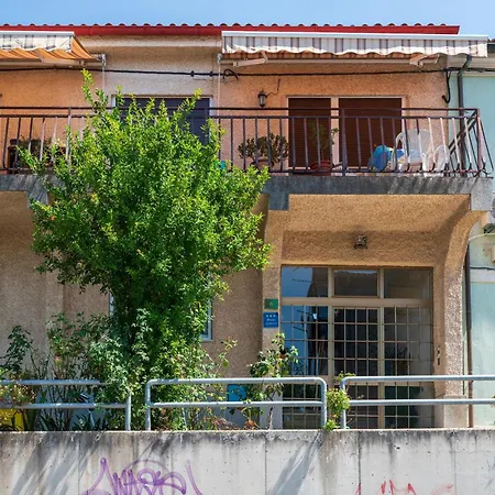 Awesome In With Wifi Apartment